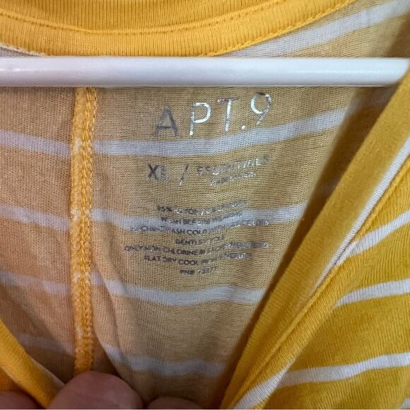 Apt 9 Essentials Wide Strap Striped Tank Top Size XL Yellow & White Sleeveless - Picture 4 of 4